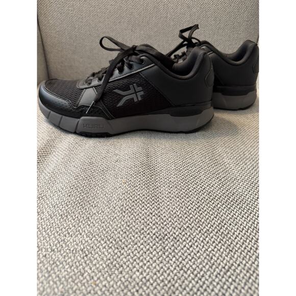 Kuru Quantum 2.0 sneakers in a Jet Black and Slate Gray Mens 8 But Is UNISEX